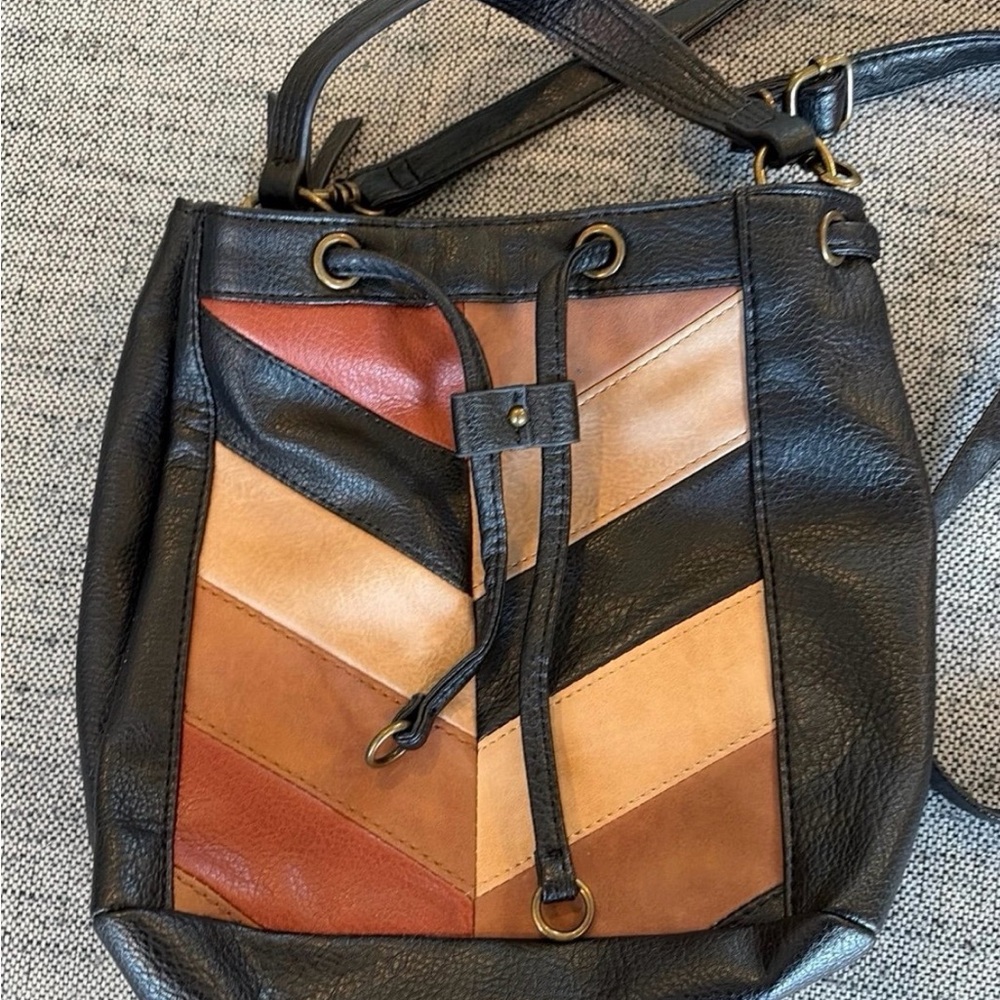 Chevron Patchwork Leather Drawstring Shoulder Bag - Black & Brown